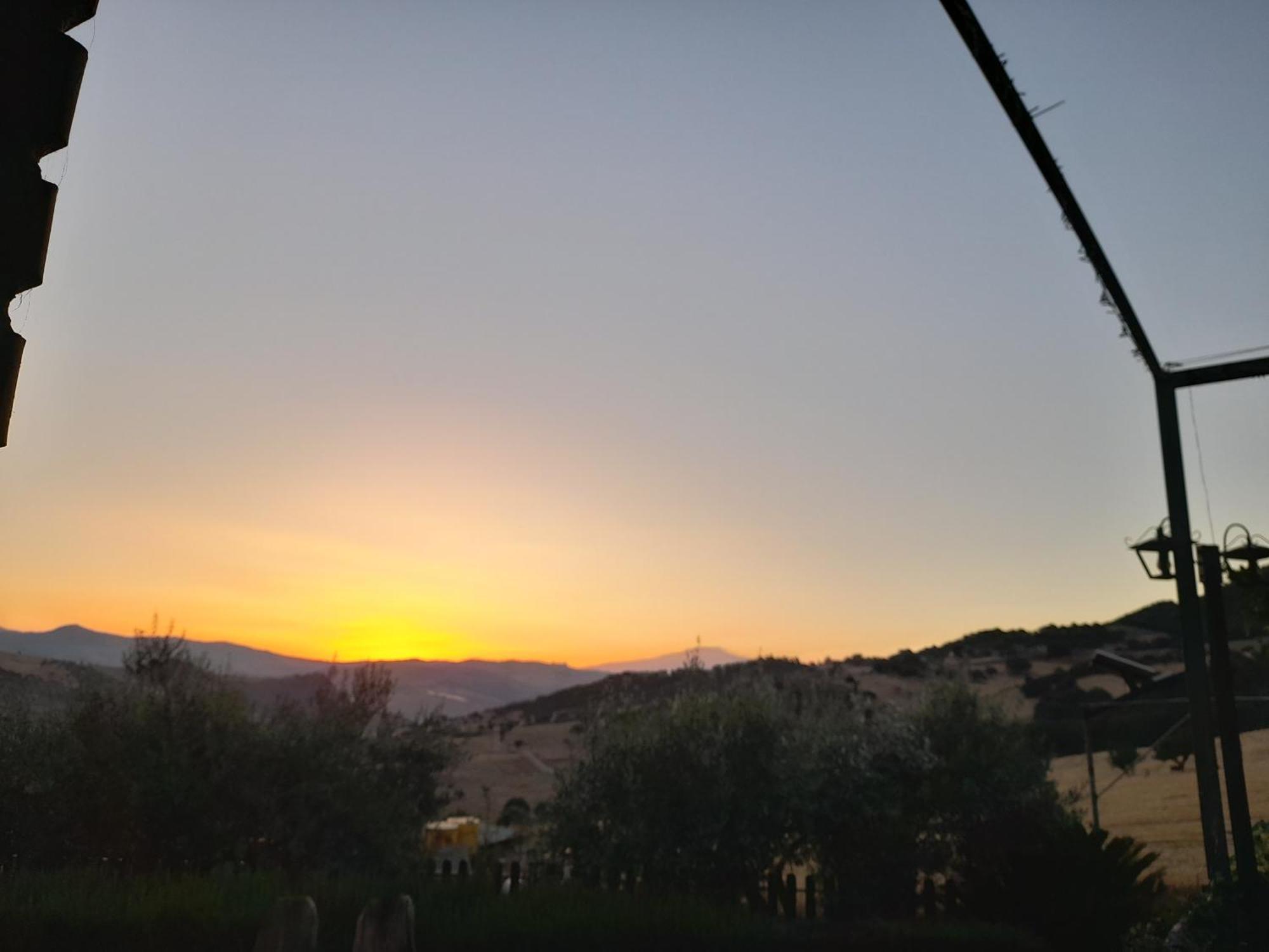 Agriturismo La Stragola Никозия Екстериор снимка