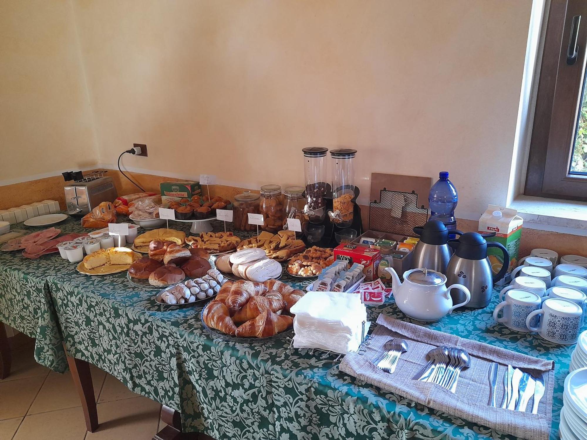 Agriturismo La Stragola Никозия Екстериор снимка